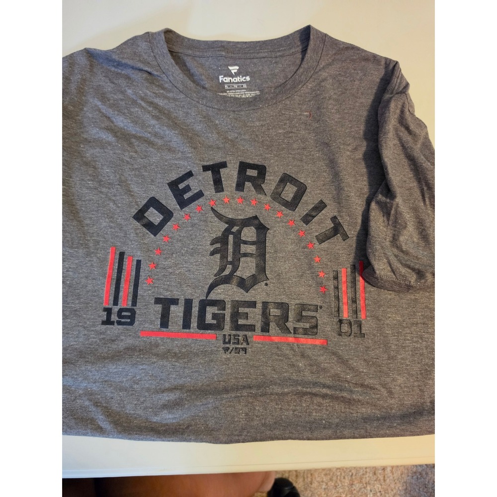 Fanatics Detroit Tigers MLB Graphic T-Shirt Mens XL Gray Short Sleeve Cotton Tee